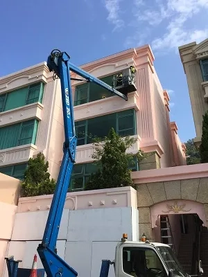 吊船清洗外牆
