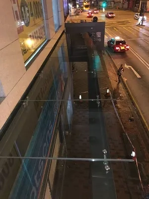 吊船清洗外牆