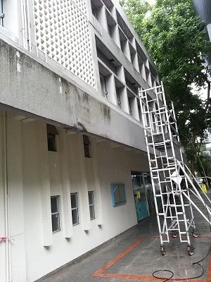 吊船清洗外牆
